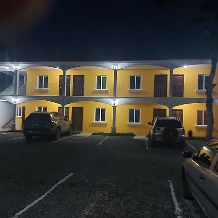 Hotel Los Reyes Кобан Екстер'єр фото